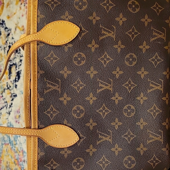 Louis Vuitton Monogram Neverfull PM - Picture 6 of 13